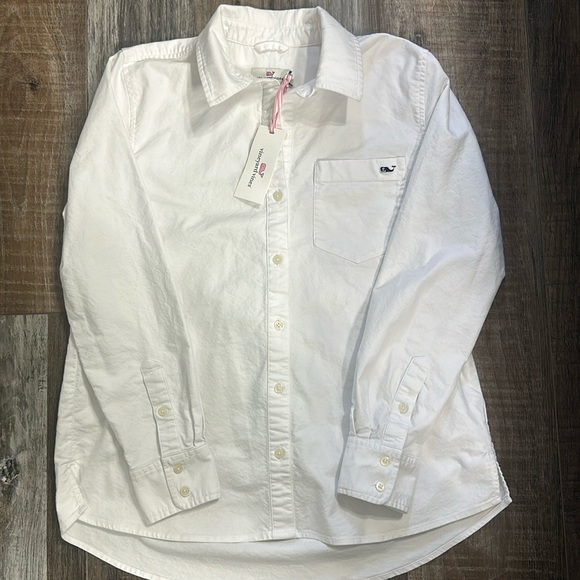 NWT Relaxed Oxford Button Down Shirt - Vineyard Vines Womens size 4 - Picture 2 of 5